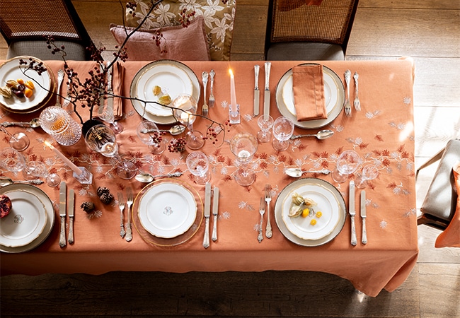 Nappe en lin uni brodé - Ramage Cuivre (Alexandre Turpault) EN